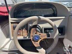 1996  Four Winns Fiberglass  Open Motorboat