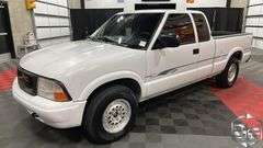 2002  GMC  Sonoma   SL