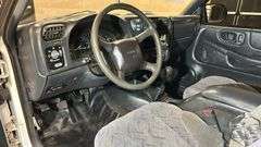 2002  GMC  Sonoma   SL