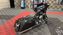 2016  Harley-Davidson  Street Glide   FLHXI
