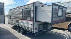 2018  FOREST RIVER  Grey Wolf   19SM
