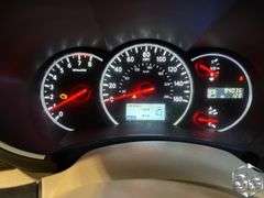 2014  Nissan  Quest  3.5 LE