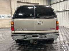 2001  GMC  Yukon XL  2500 SLT