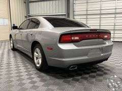 2011  Dodge  Charger   SE