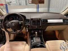 2012  Volkswagen  Touareg  VR6 Sport