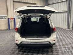 2014  Nissan  Pathfinder  SV