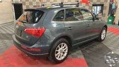 2009  Audi  Q5    Premium Quattro