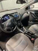 2016  Hyundai  Elantra  SE