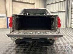 2003  Chevrolet  Avalanche  1500