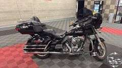 2014  Harley-Davidson  FLHTCU   Cruiser