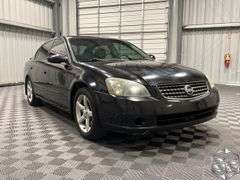 2005  Nissan  Altima  3.5 SE