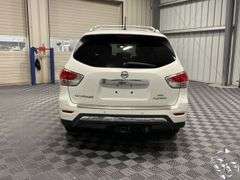 2014  Nissan  Pathfinder  Platinum