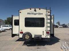 2017  FOREST RIVER Wildwood  Heritage Glen camp trailer
