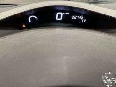 2011  Nissan  Leaf  SL