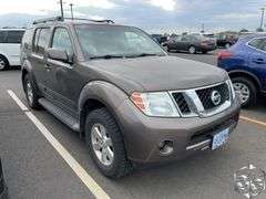2008  Nissan  Pathfinder  SE