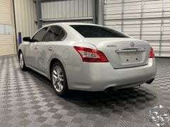 2010  Nissan  Maxima  S