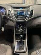 2016  Hyundai  Elantra  SE