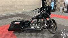 2013  Harley-Davidson  FLHX    Street Glide