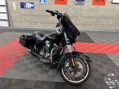 2016  Harley-Davidson  Street Glide   FLHXI