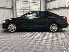 2015  Volkswagen  Jetta  SE