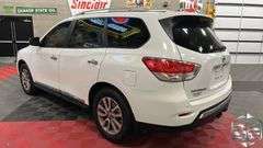 2013  Nissan  Pathfinder  SL