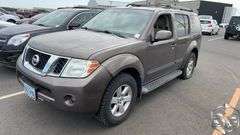 2008  Nissan  Pathfinder  SE