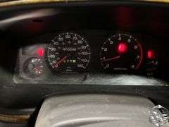 1996  Nissan  Pathfinder  LE
