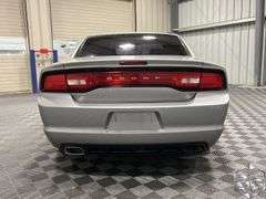 2011  Dodge  Charger   SE