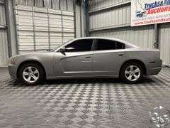 2011  Dodge  Charger   SE