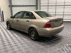 2005  Ford  Focus  ZX4