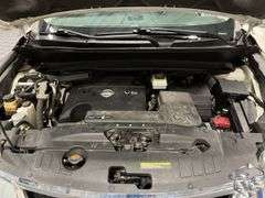 2014  Nissan  Pathfinder  Platinum
