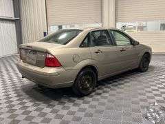 2005  Ford  Focus  ZX4