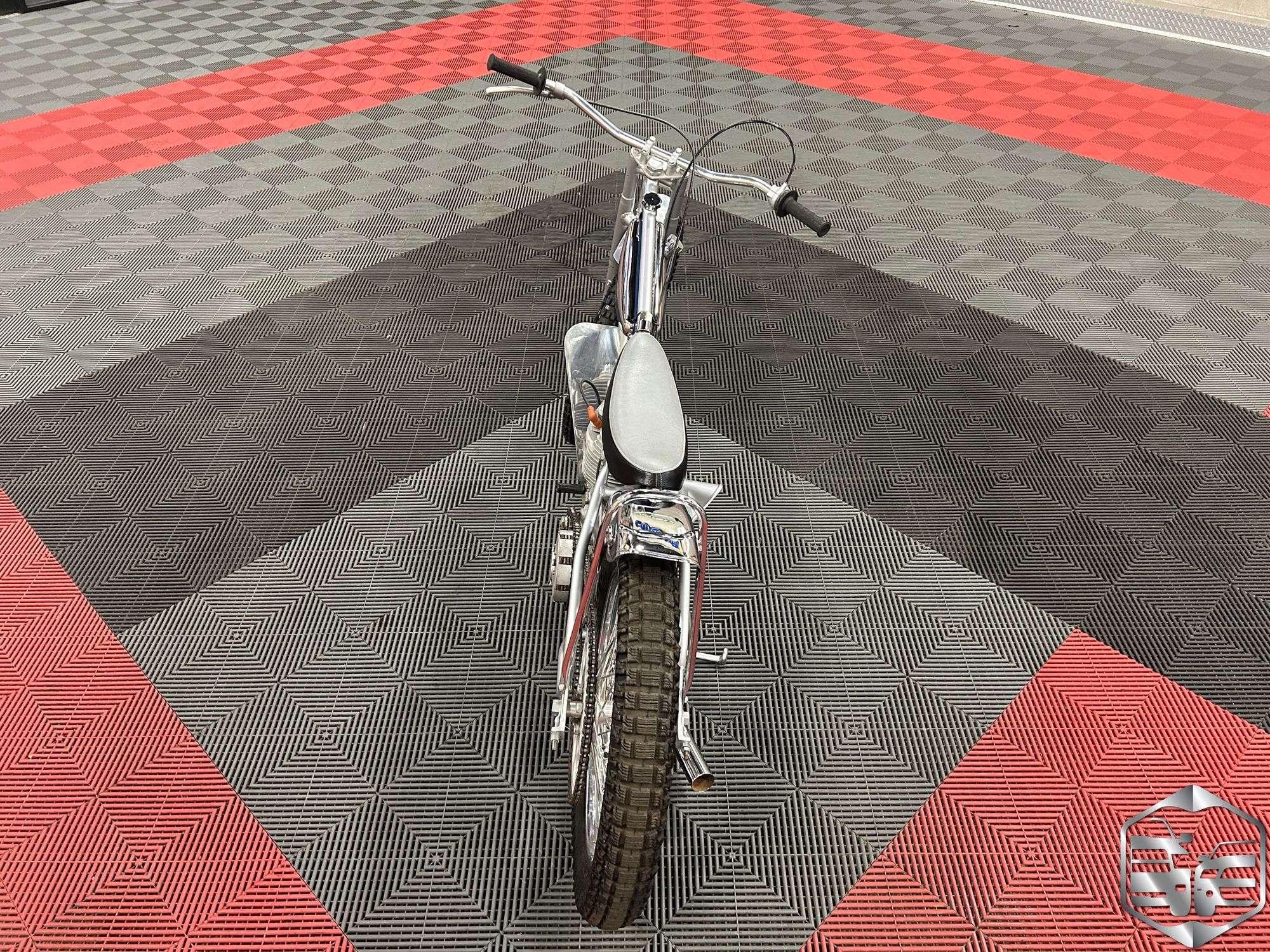 やま出品 Jawa 250 - Trucks & Auto Auctions