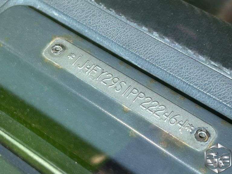1993 Jeep Wrangler - Trucks & Auto Auctions