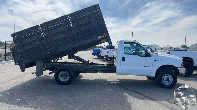 1999  Ford  F350 Super Duty  XL Dump Truck