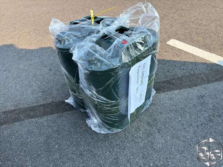 2 30L Oil Drums