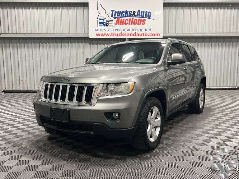 2012  Jeep  Grand Cherokee   Laredo