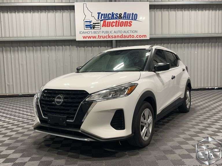 2024  Nissan  Kicks  S
