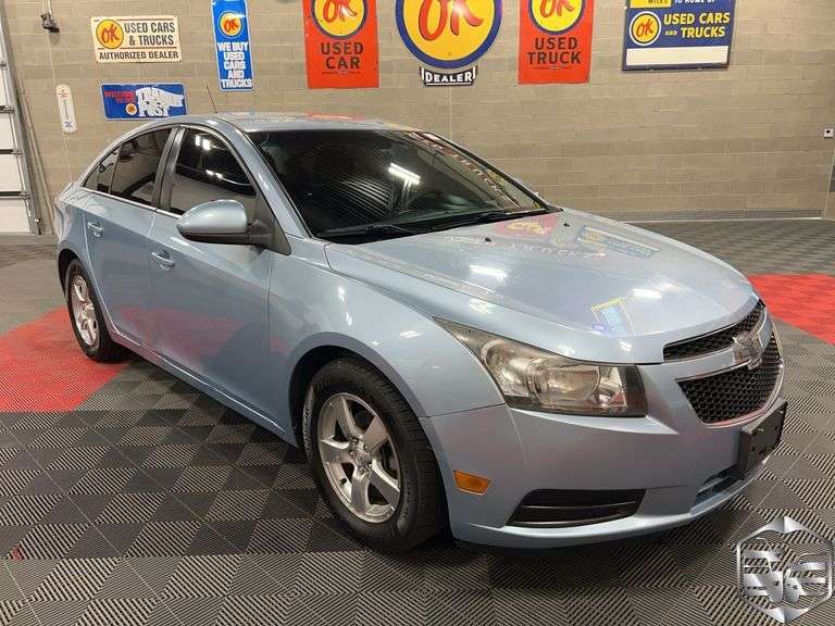 2011  Chevrolet  Cruze  LT