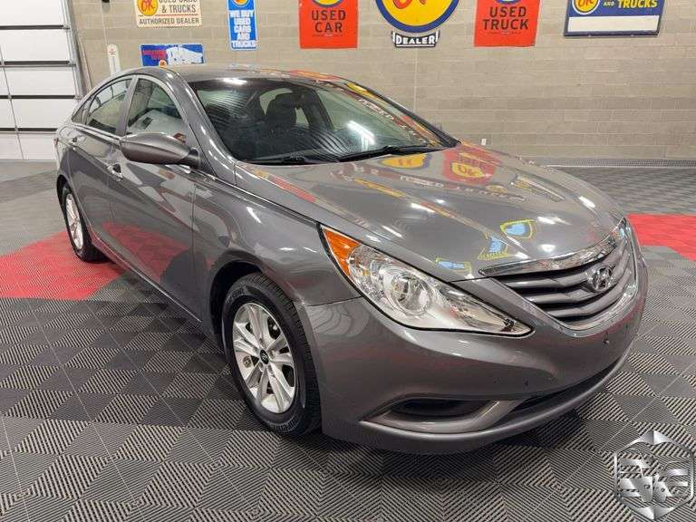 2013  Hyundai  Sonata  GLS