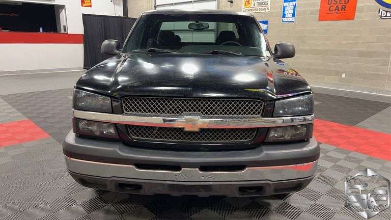 2004  Chevrolet  Silverado 1500   LS