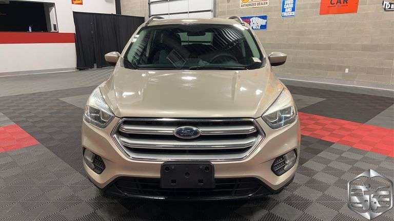 2017  Ford  Escape   SE