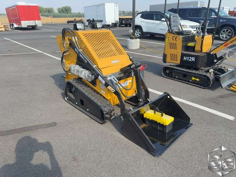 AGT Industrial MX-MRT14 Mini Skid Steer Loader