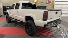 2004  Chevrolet  Silverado 2500   LS