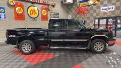 2004  Chevrolet  Silverado 1500   LS
