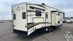2017  Jayco  North Point  37BHFS