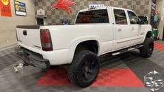 2004  Chevrolet  Silverado 2500   LS