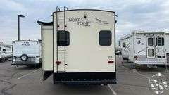 2017  Jayco  North Point  37BHFS