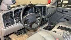 2004  Chevrolet  Silverado 2500   LS