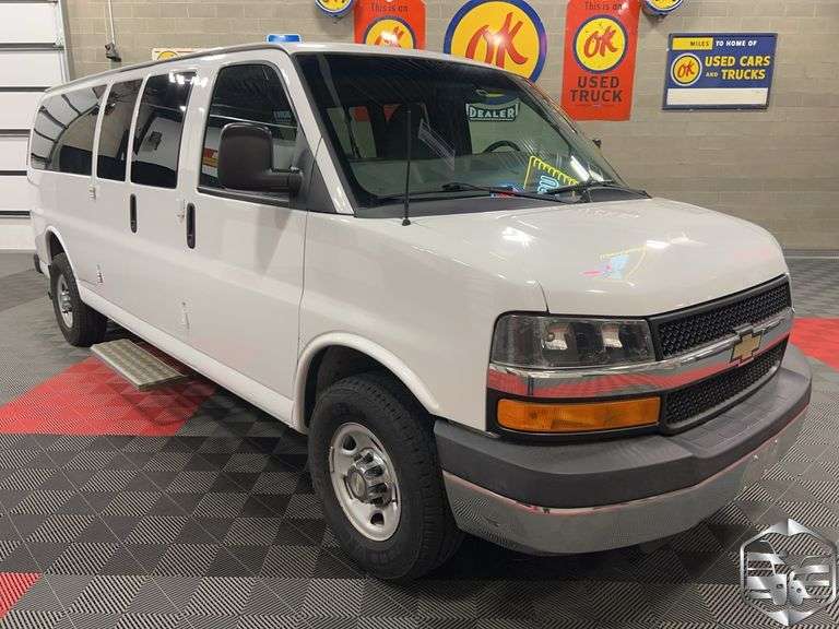2014  Chevrolet  Express   LT